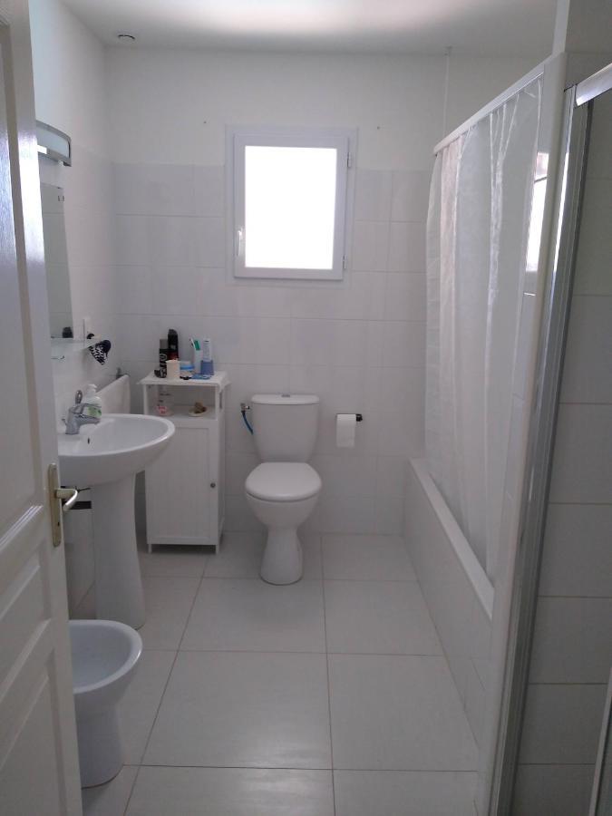 Poppey Villa Peret Luaran gambar