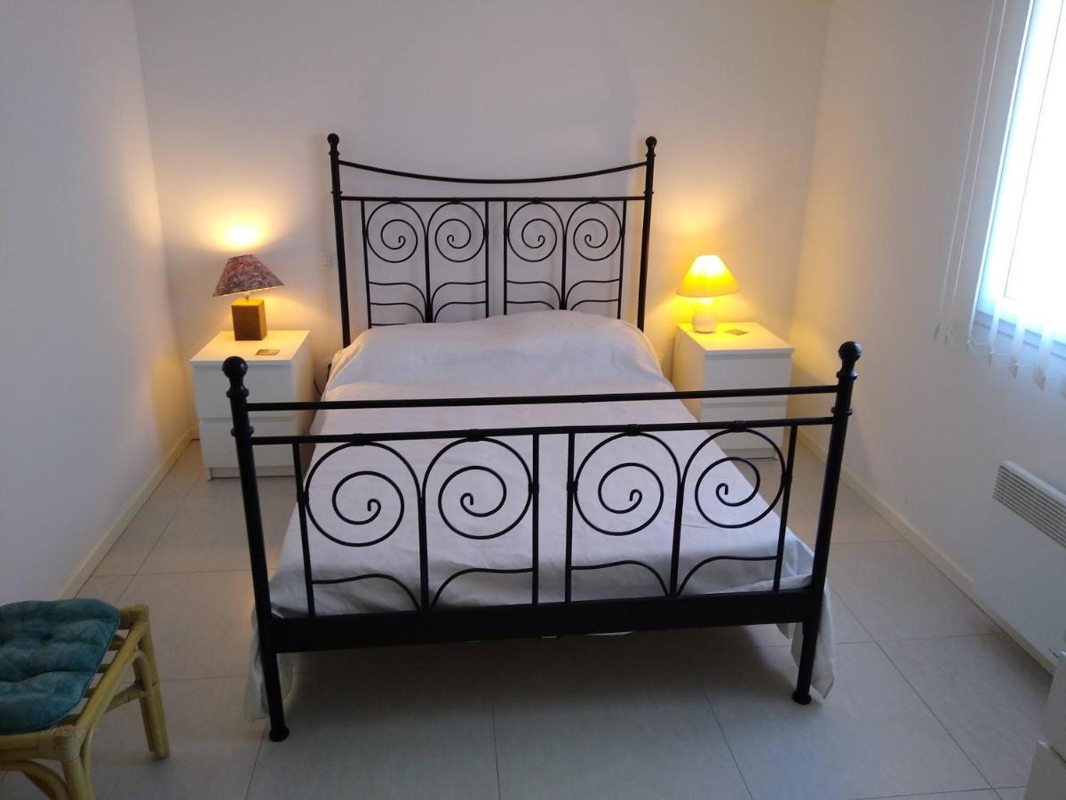 Poppey Villa Peret Luaran gambar